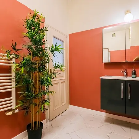 Upscale W Balcony - Near Istiklal Istanbul