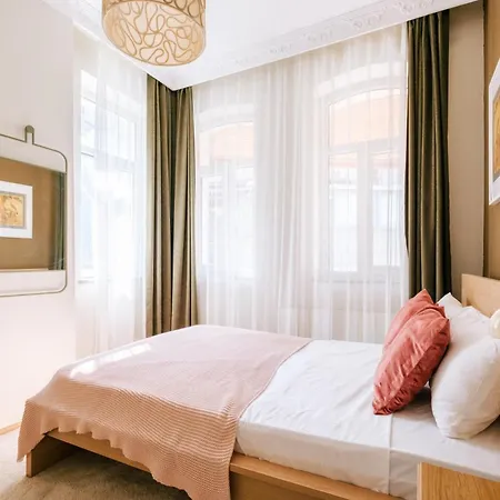 Urban With Balcony • Close To Taksim Apartment Istanbul